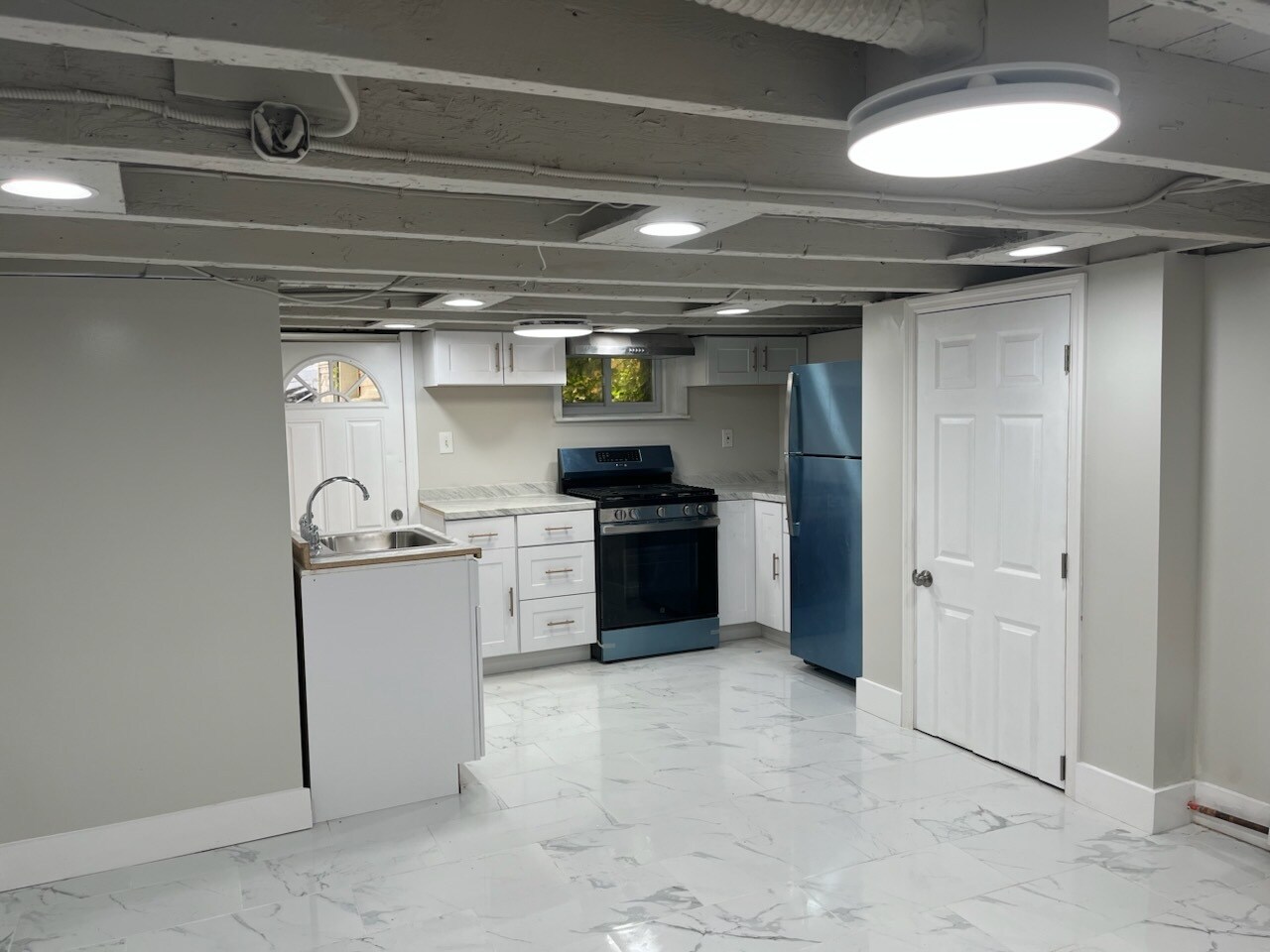 Building Photo - 16 Mohawk St