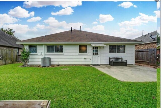 Building Photo - 7075 Gentle Breeze Dr