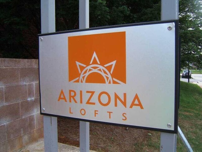 Building Photo - 195 Arizona Ave NE