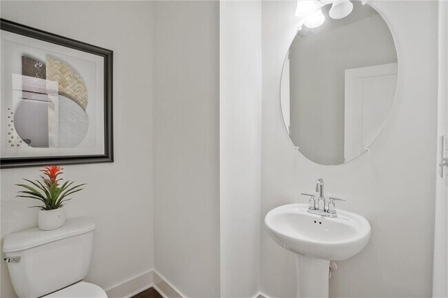 Building Photo - 2235 Mulsanne Dr