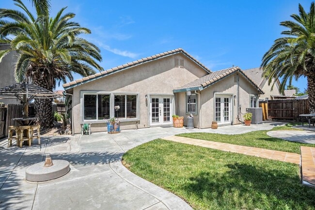 Building Photo - 8736 Glacier Point Dr