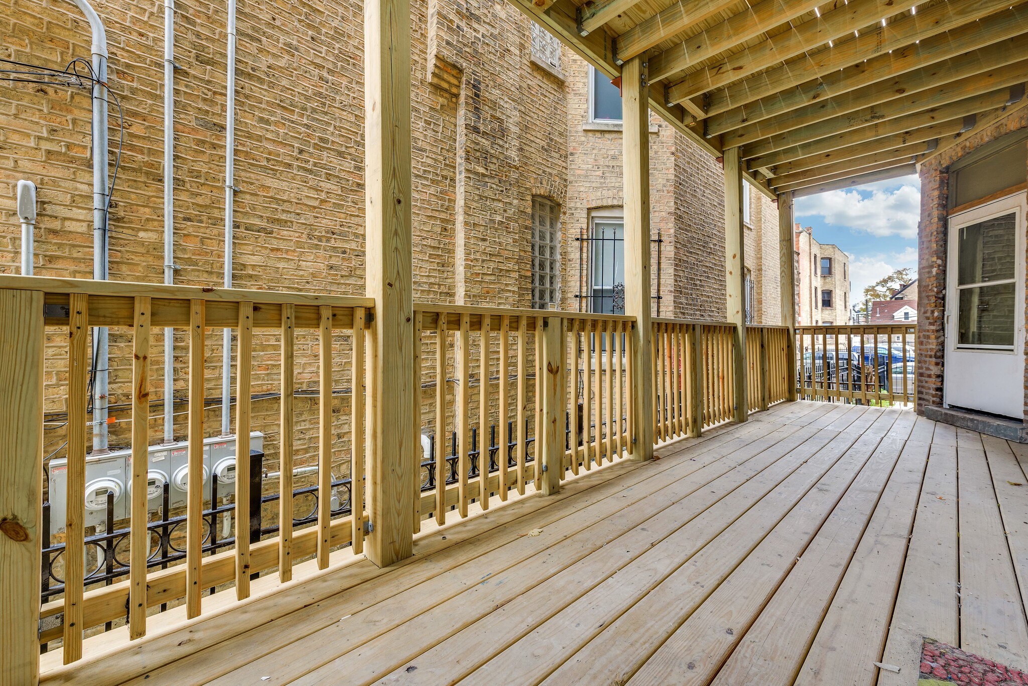 Building Photo - 2606 W Le Moyne St