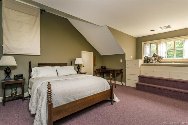 Building Photo - 21 Jericho Rd N