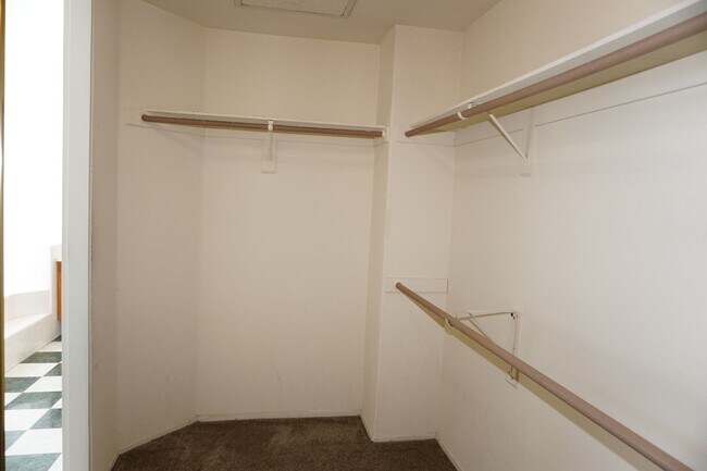 Building Photo - 25955 La Barca Rd
