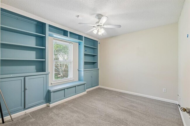 Building Photo - 8801 Scirocco Cir