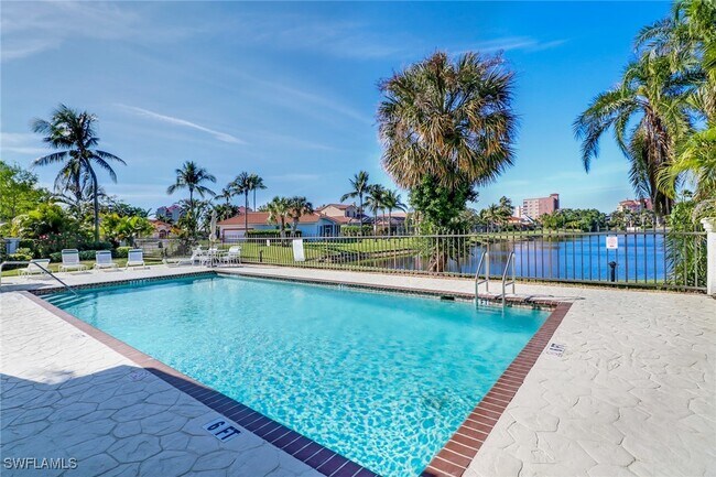 Building Photo - 14750 Laguna Dr