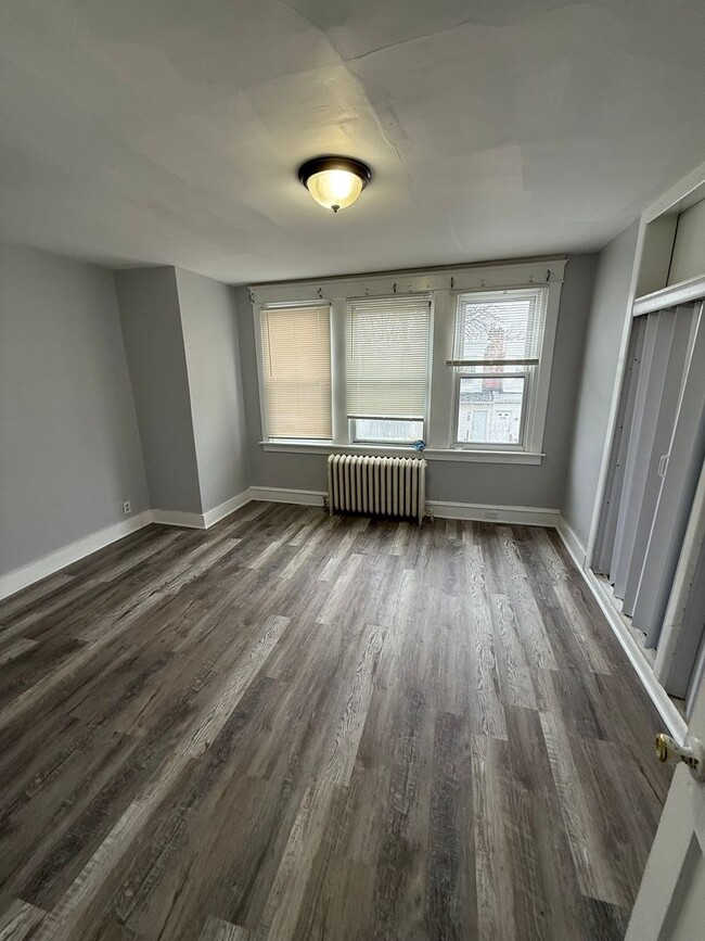 Building Photo - 3 bedroom Collingdale Section 8 Approved H...