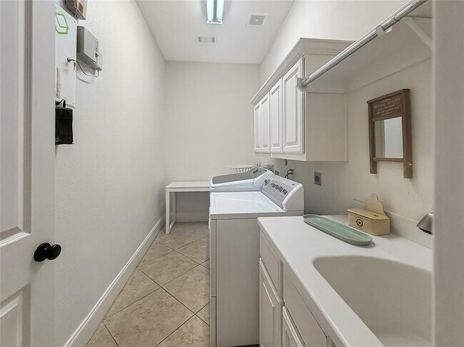 Building Photo - 154 Bauer Point Cir