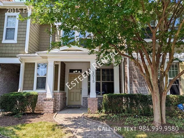 Primary Photo - 2015 Freeport Dr
