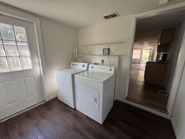Building Photo - Charming 3BR Home in Ocoee – Cozy Living with Great Location!