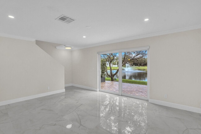 Building Photo - 16207 Sierra Palms Dr