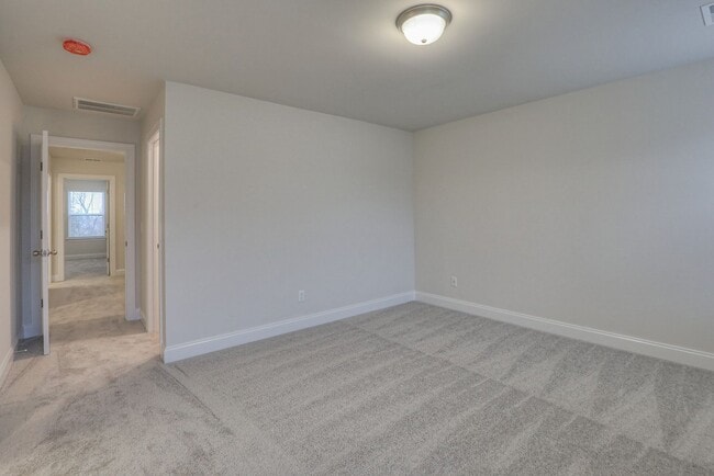 Building Photo - 1705 Tahoma Dr