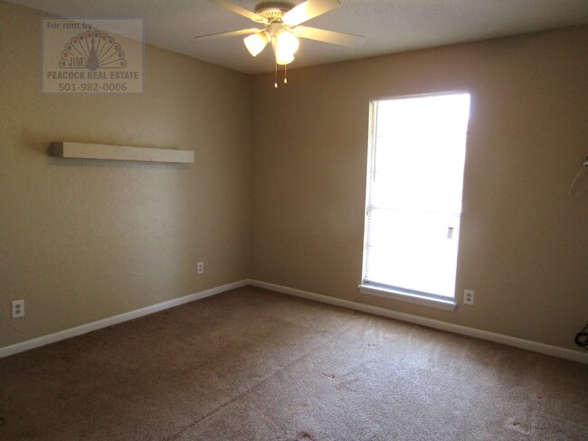 Building Photo - 25 Laramie Cove