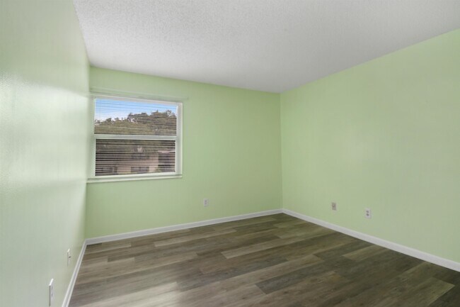 Building Photo - 20 Alcira Ct