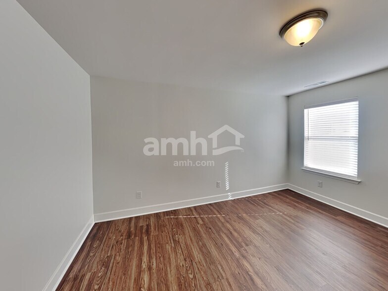 Building Photo - 413 Bluewater Dr