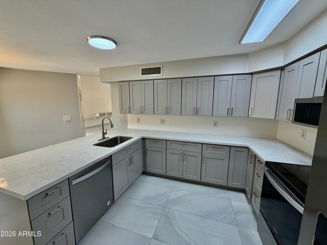 Building Photo - 4548 E Shomi St