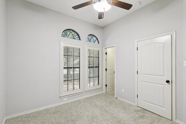 Building Photo - 7509 Bunker Ct