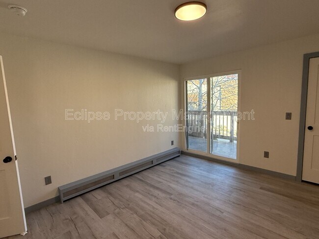 Building Photo - 125 Franklin Park