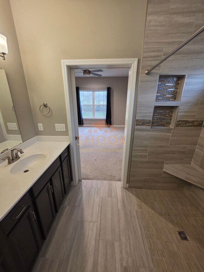 Building Photo - Absolute STUNNER on Lafayette's Desirable South Side