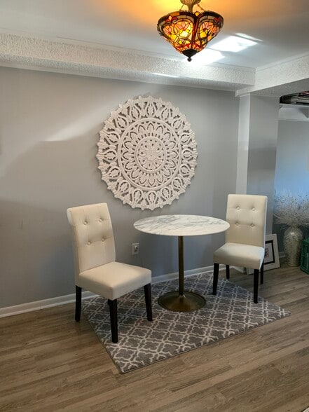 Dining Room - 231 Canal Park Dr