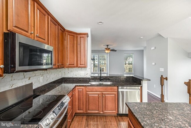 Building Photo - 4631 Alliance Way