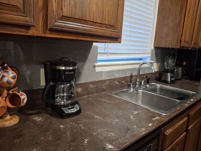 Building Photo - 1409 Paseo del Oro