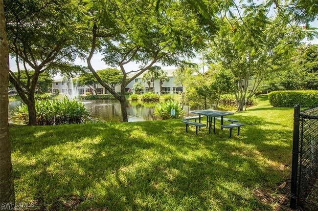Building Photo - 10034 Poppy Hill Dr