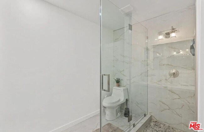 Building Photo - 4710 Park Granada