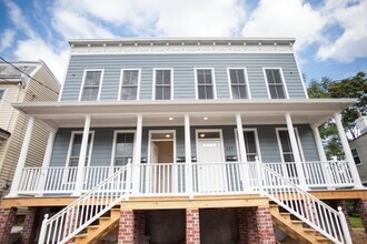 Building Photo - 613 N 21st St