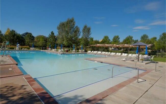 Building Photo - 2436 Syracuse St