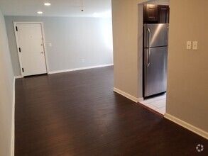 Building Photo - Lovely 1 BR/1 BA Condo in Skyland!