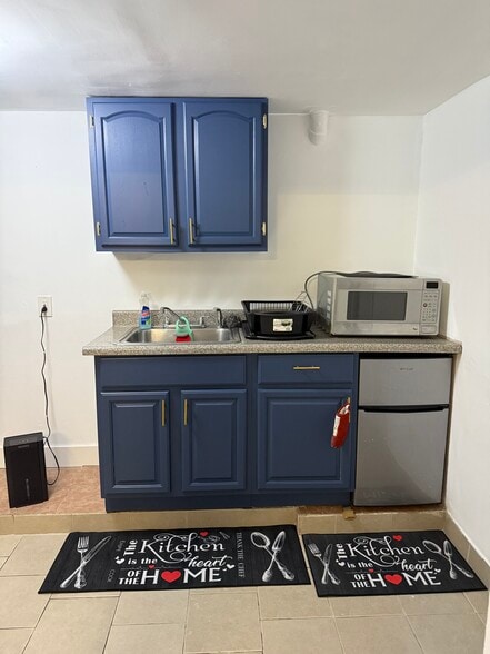 Building Photo - 358 Victory Blvd