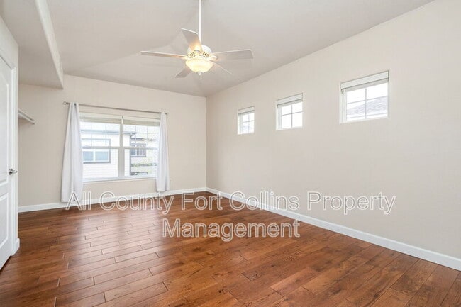 Building Photo - 5014 Brookfield Dr