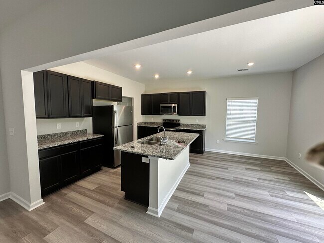 Building Photo - 907 Blenheim Wy