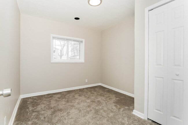 Building Photo - 13341 Herbert Ave