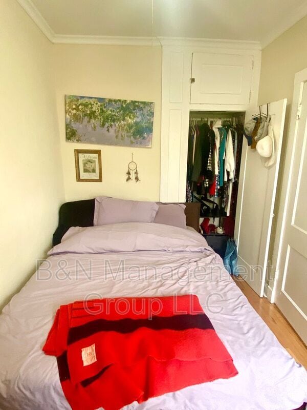 Building Photo - 1063 W Dakin St