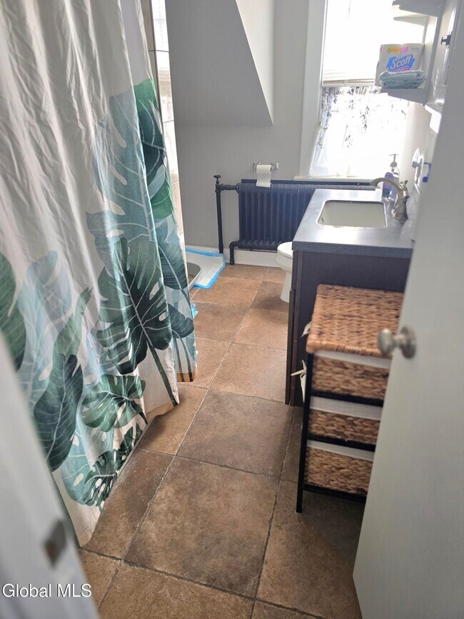 Building Photo - 31 Terrace Ave