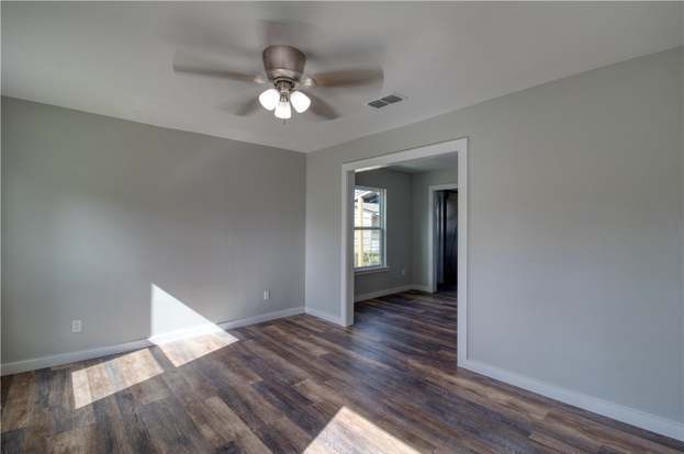 Building Photo - 610 Caddo St