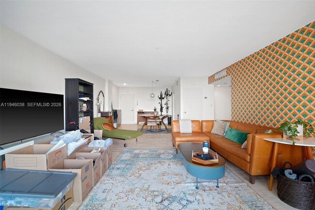 Building Photo - 3301 NE 5th Ave