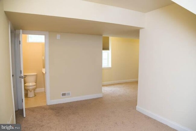 Building Photo - 415 Dearnley St