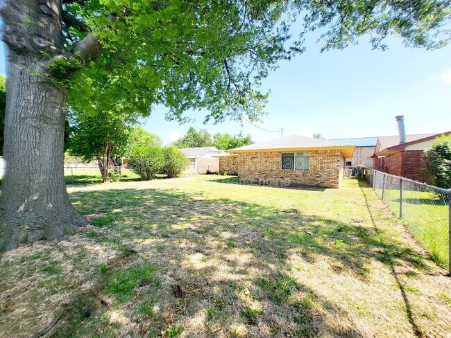 Building Photo - 4225 NW 51st St