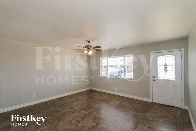 Building Photo - 3301 W Windrose Dr
