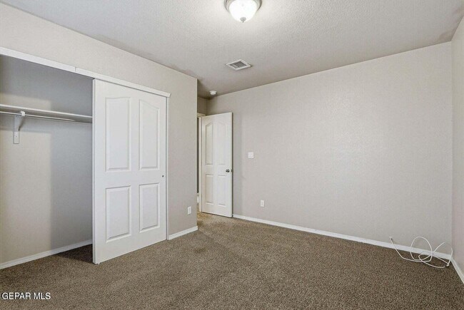 Building Photo - 14625 Lipizzan