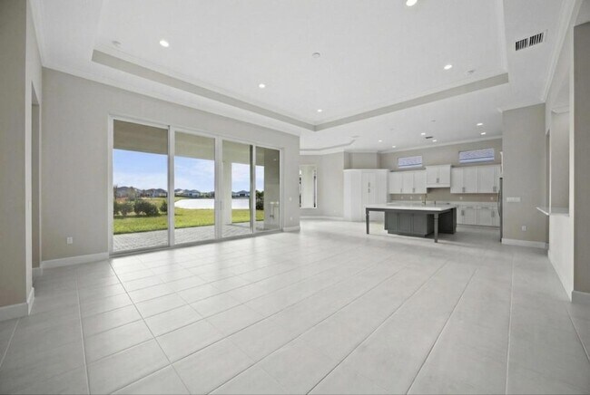 Building Photo - 5741 Beechnut Dr