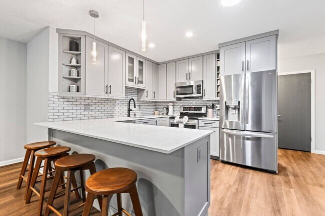 Building Photo - Charming Park City Condo!