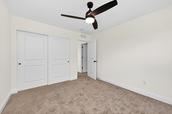 Building Photo - 145 Sesame Lp