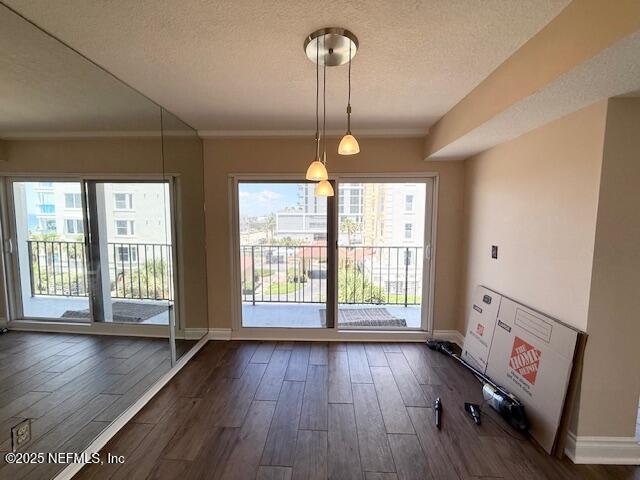 Building Photo - 1551 1st St S