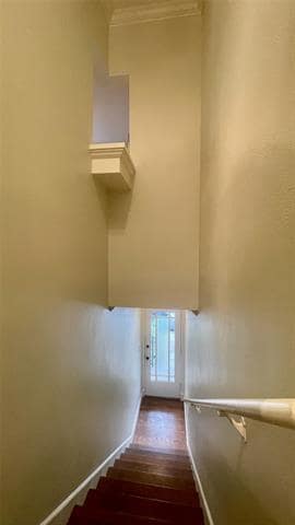 Building Photo - 5347 Lewis St