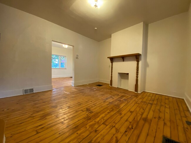 Building Photo - The Perfect Two Bedroom Townhome + Back Ya...