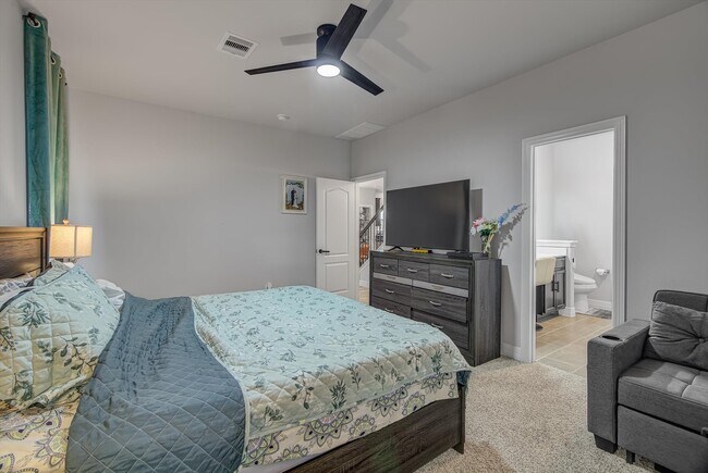 Building Photo - 2319 Gentle Breeze Ln